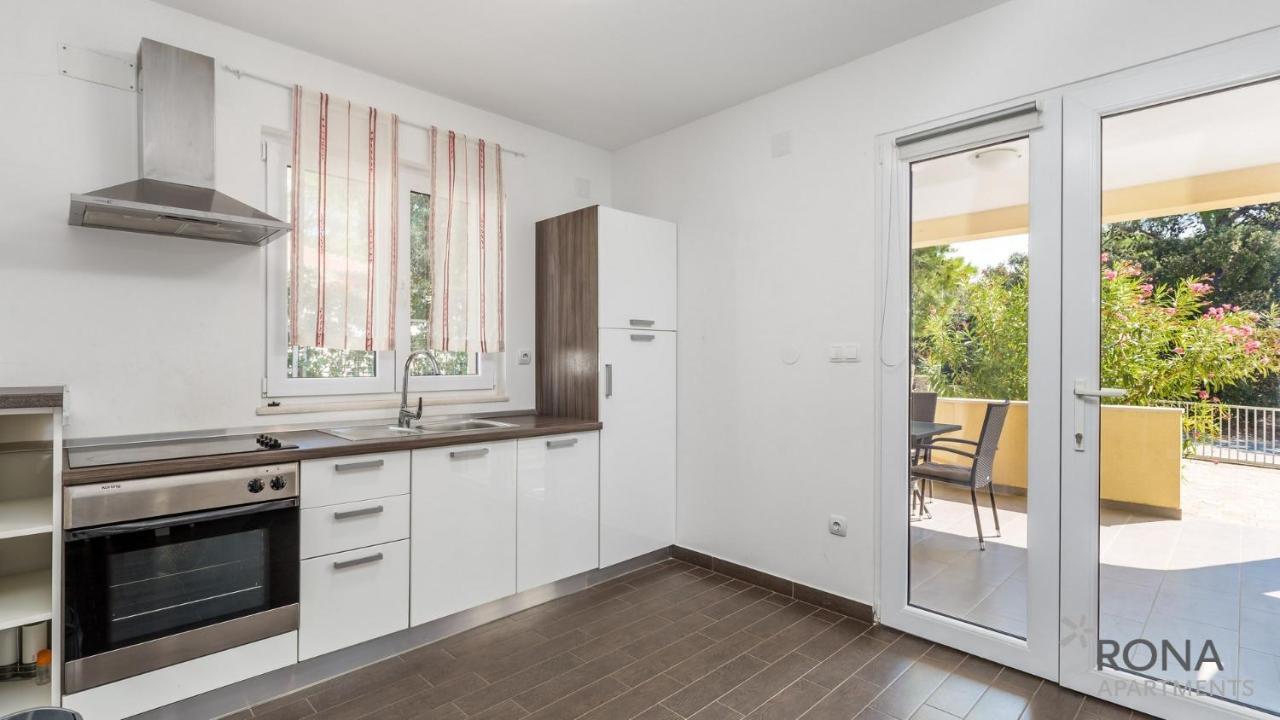 Rona Apartments Zlatko Šimuni Zewnętrze zdjęcie